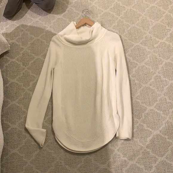 Vince turtle neck sweater - Picture 1 of 3